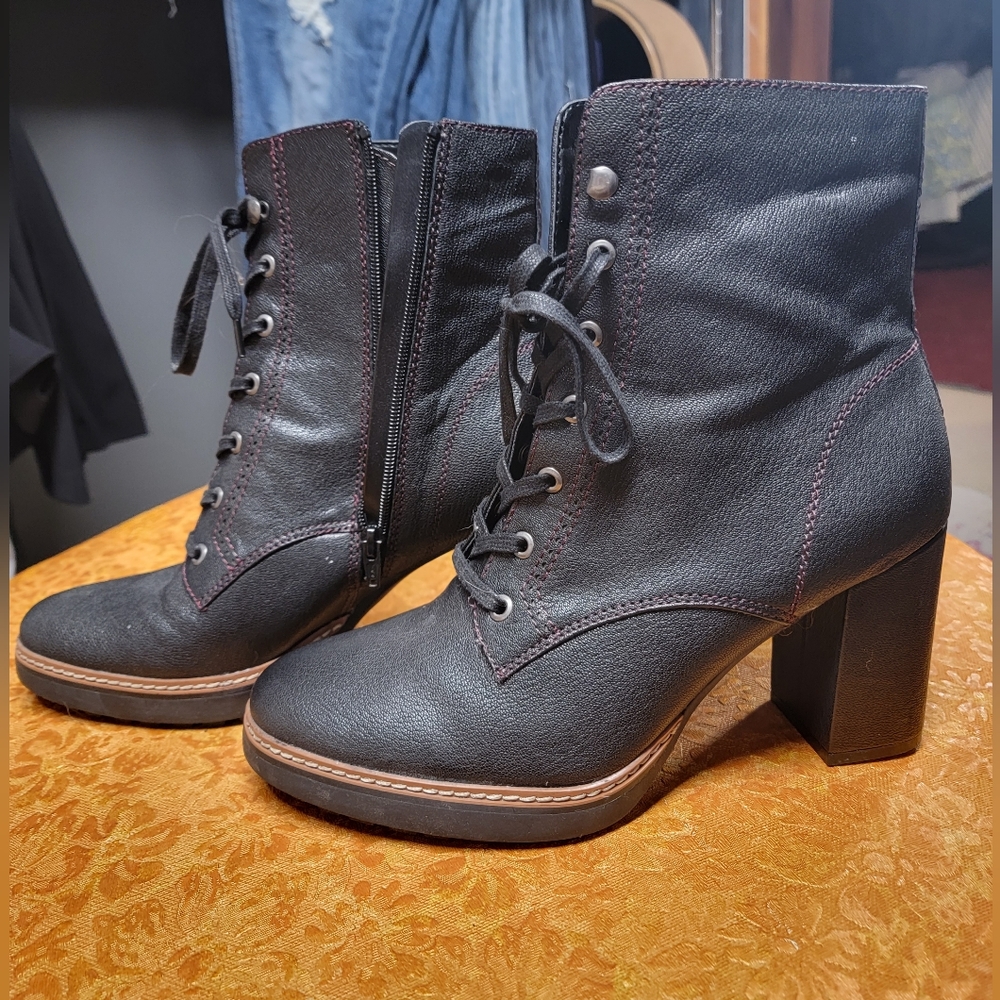 Naturalizer boots